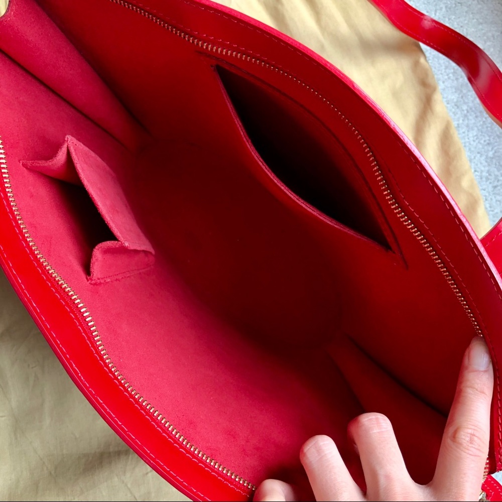 Louis Vuitton Saint Jacques Red Epi Shoulder Bag - Picture 6 of 8